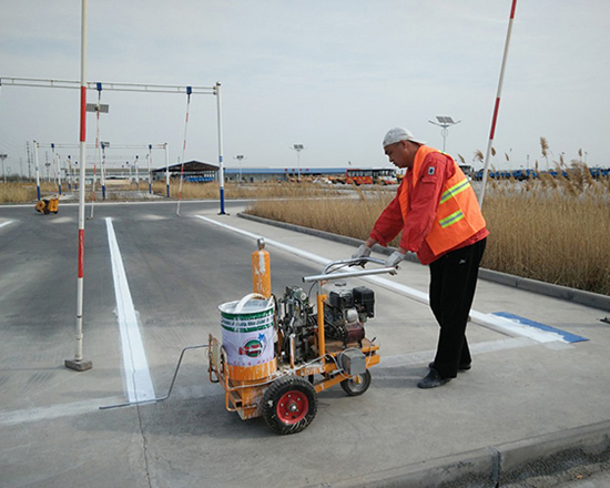 教练场道路划线